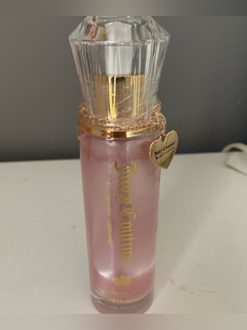 Juicy Couture  Body Oil Strawberry Vanilla 4 Fl OZ